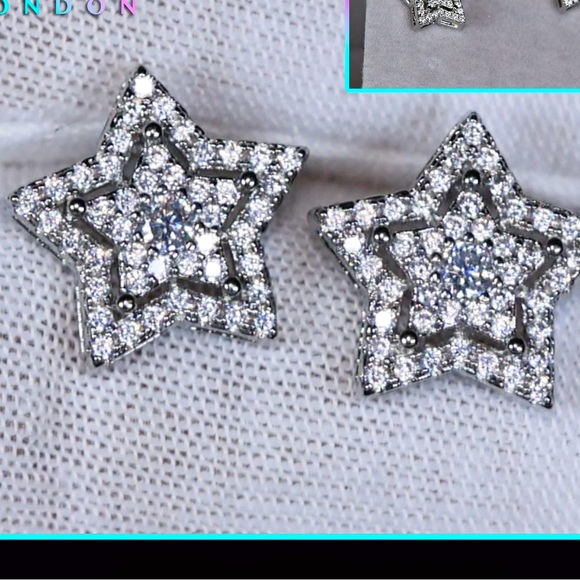 BRAND NEW SILVER DIAMOND STAR EARRINGS‼️ - Picture 1 of 17